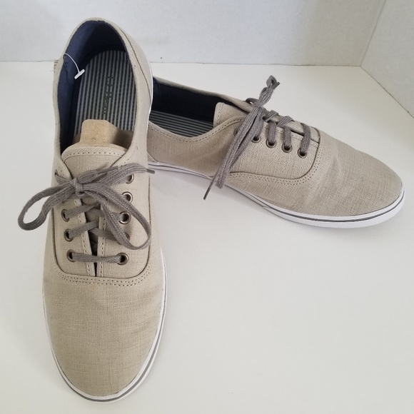 L.L. Bean Shoes - NWOT L.L. Bean Women's Sneakers Deck Shoes Size 11